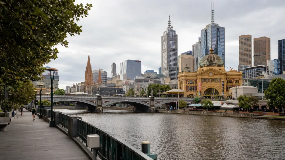 Pilates and yoga studios in Melbourne, VIC : Flinders Street Station and the Yarra River